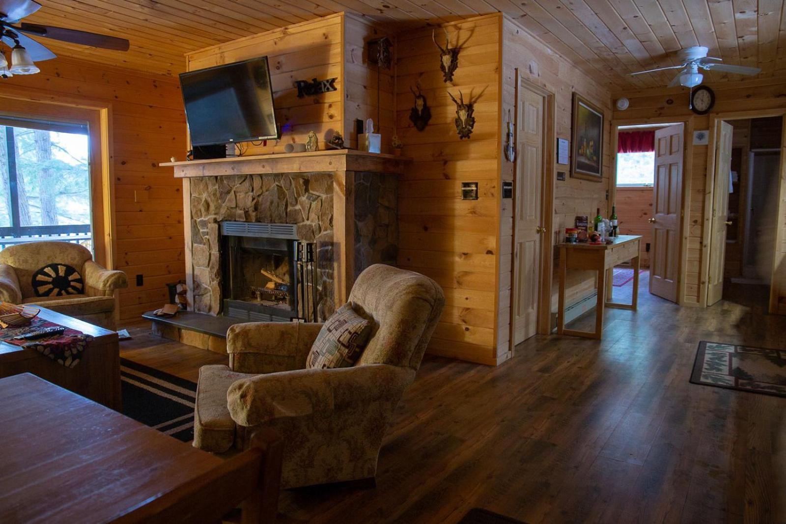 Motel Long Lake&Cottages LLC Buitenkant foto