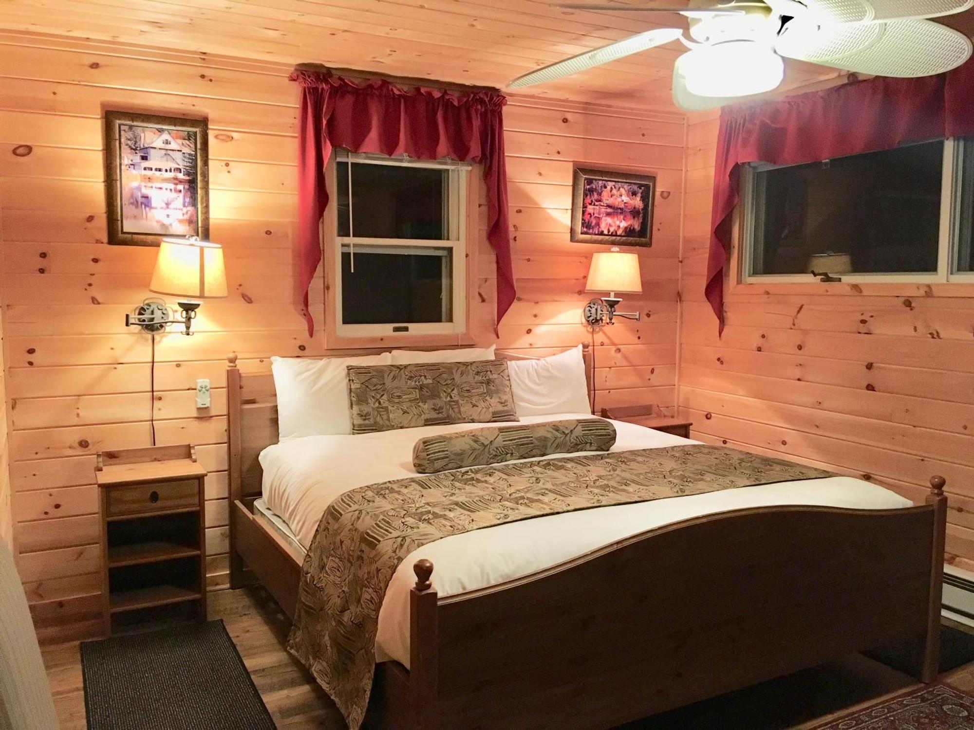 Motel Long Lake&Cottages LLC Buitenkant foto