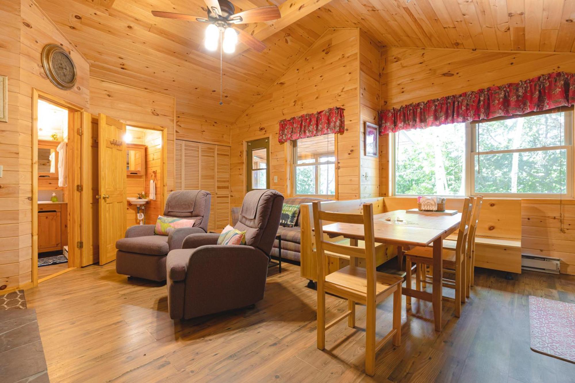 Motel Long Lake&Cottages LLC Buitenkant foto