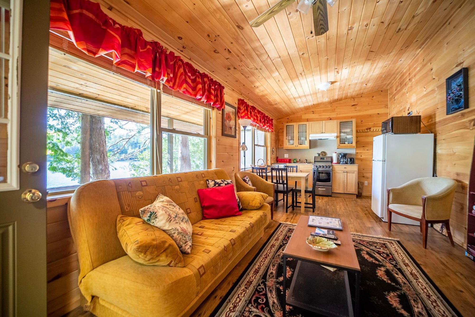 Motel Long Lake&Cottages LLC Buitenkant foto