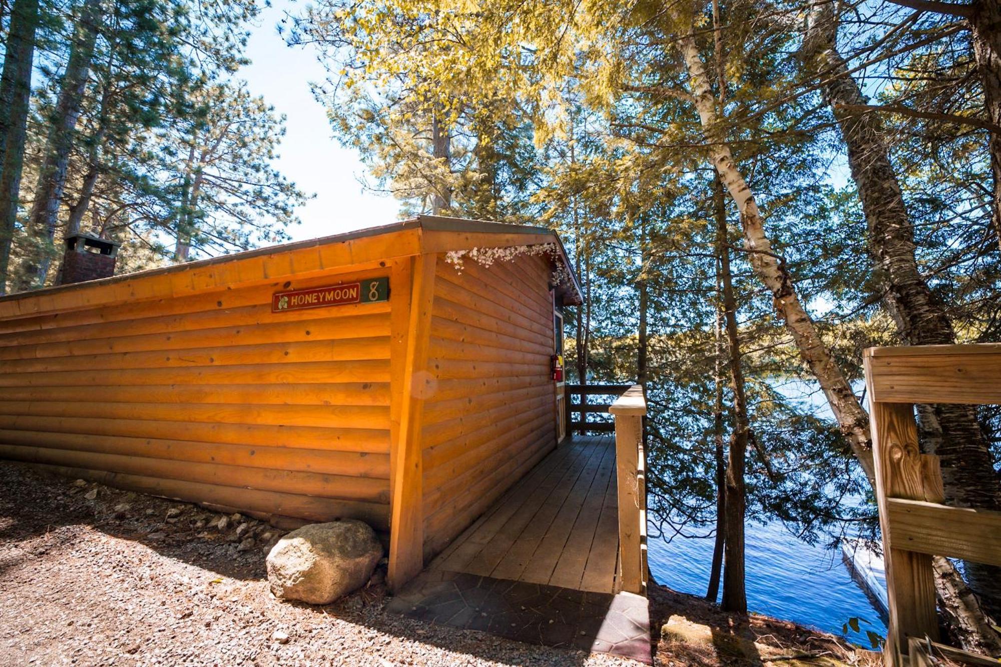 Motel Long Lake&Cottages LLC Buitenkant foto