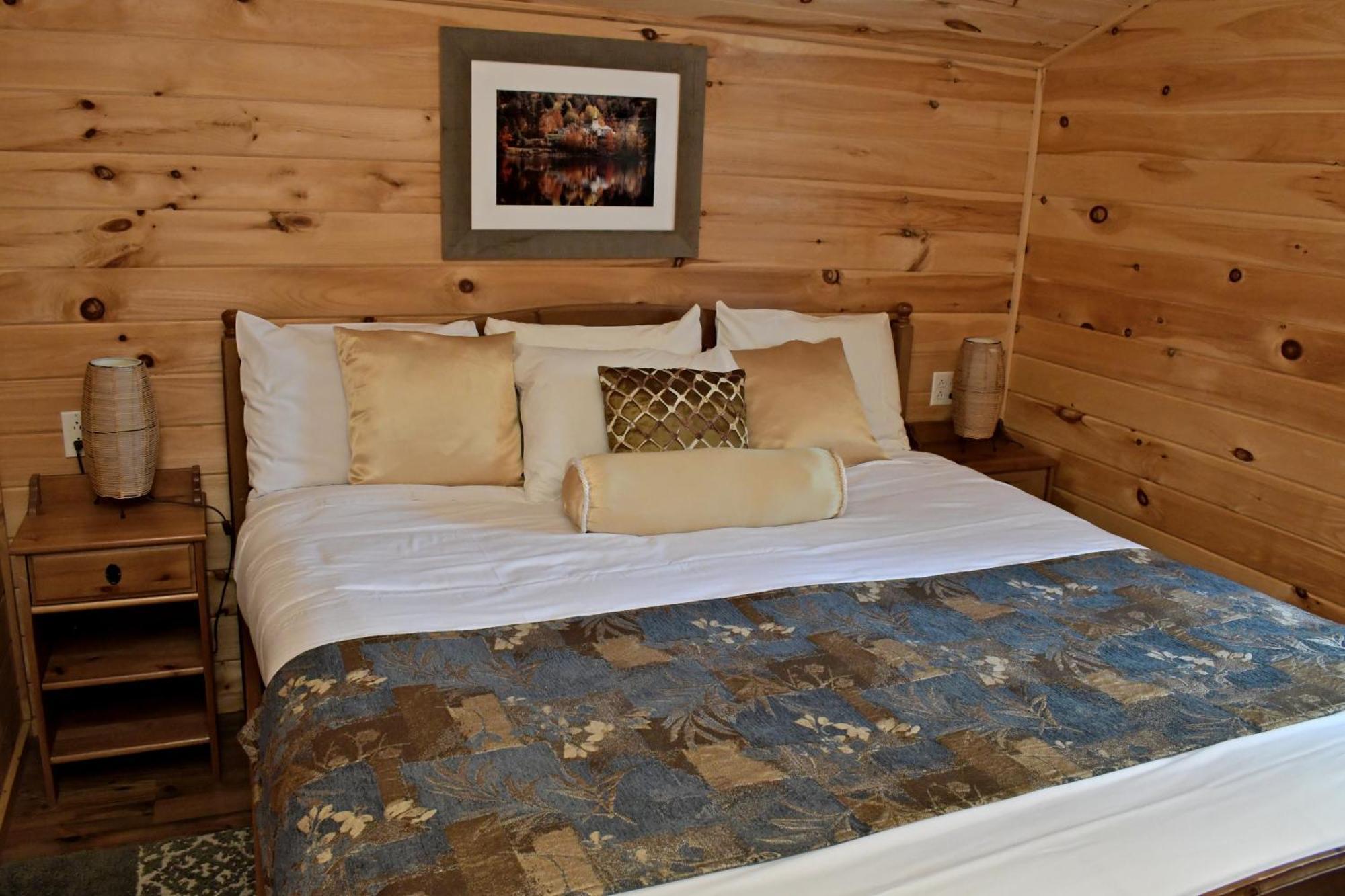 Motel Long Lake&Cottages LLC Buitenkant foto